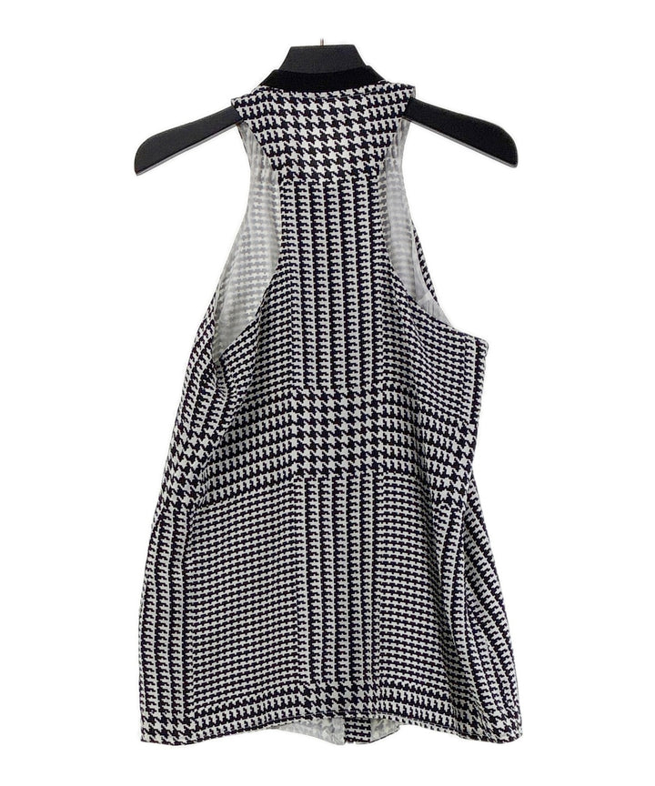 Neil Barrett เสื้อแขนกุด