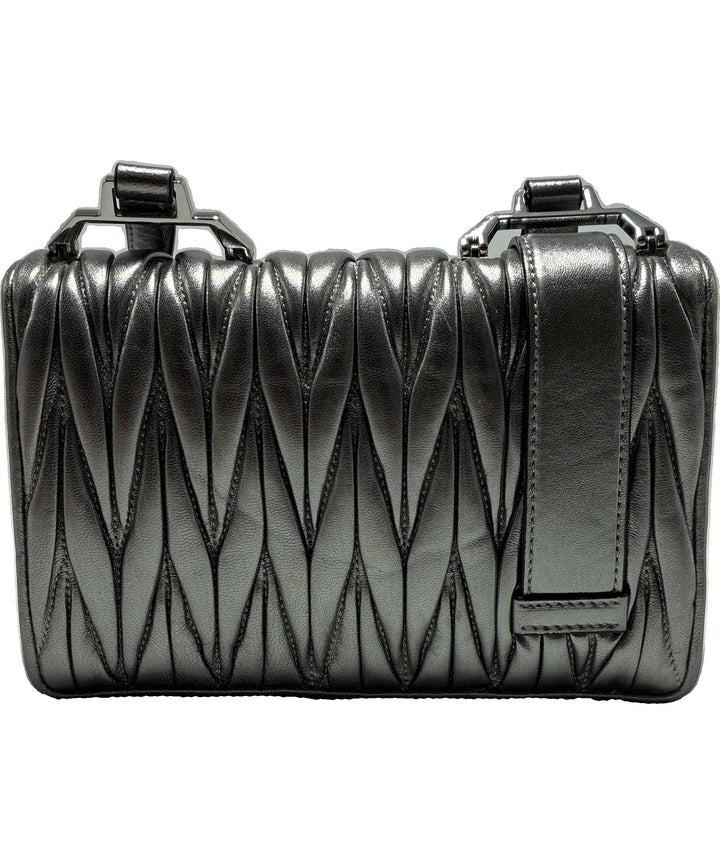 Miu Miu กระเป๋าสะพาย