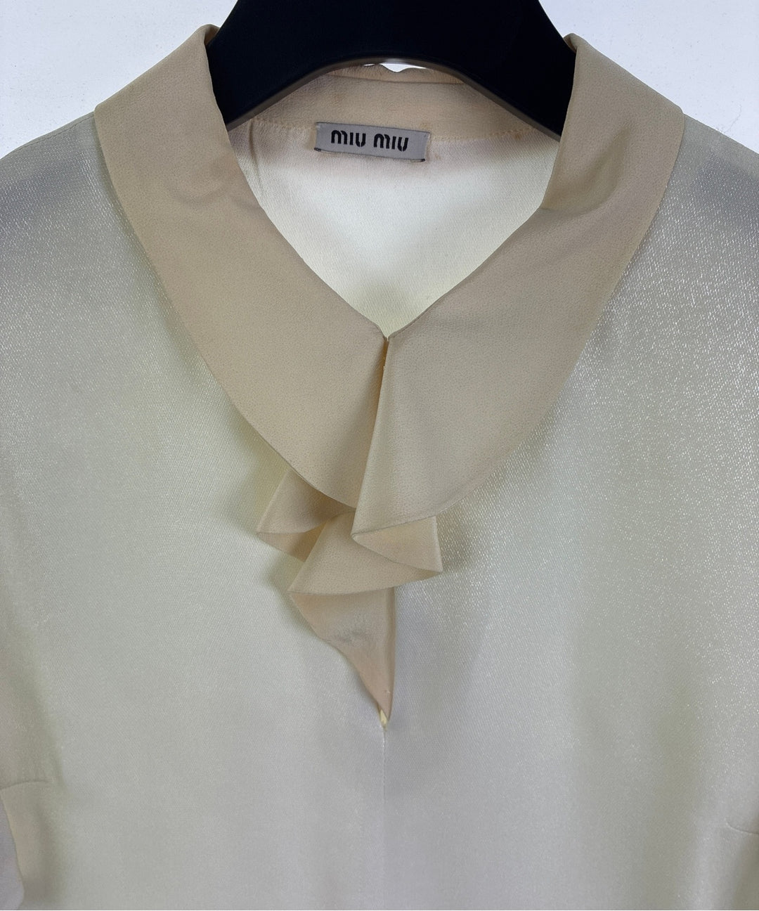 Miu Miu เสื้อลำลอง
