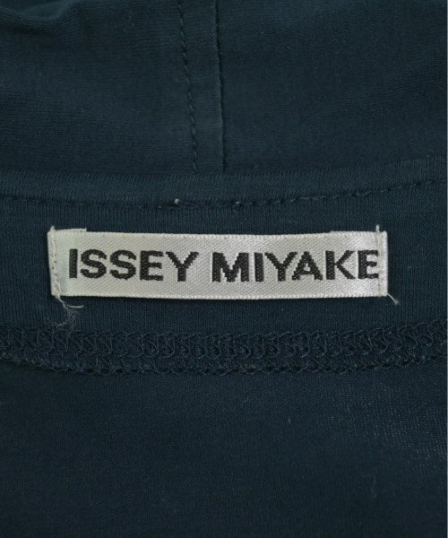ISSEY MIYAKE Sleevelesses
