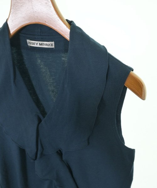 ISSEY MIYAKE Sleevelesses