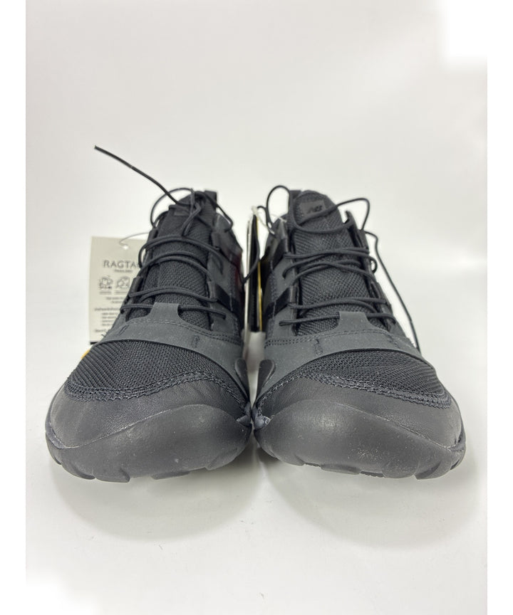 ISSEY MIYAKE รองเท้าผ้าใบ