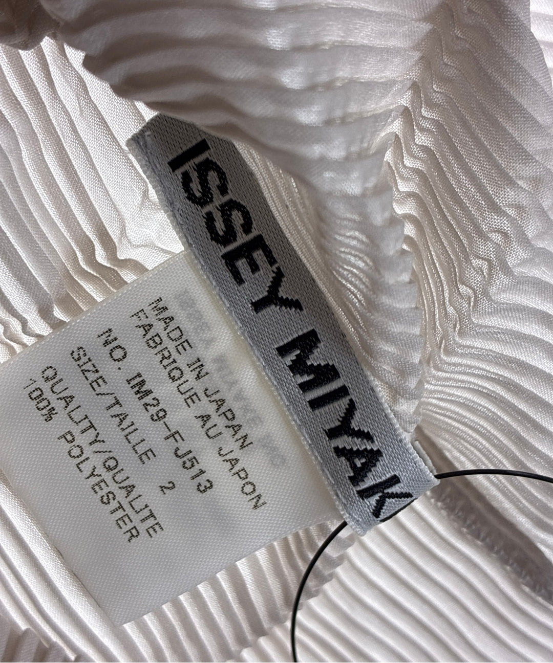 ISSEY MIYAKE เสื้อยืด/เสื้อท็อปส์