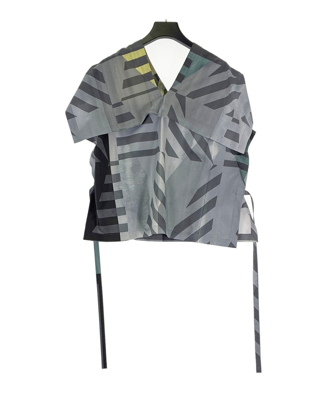 ISSEY MIYAKE เสื้อลำลอง