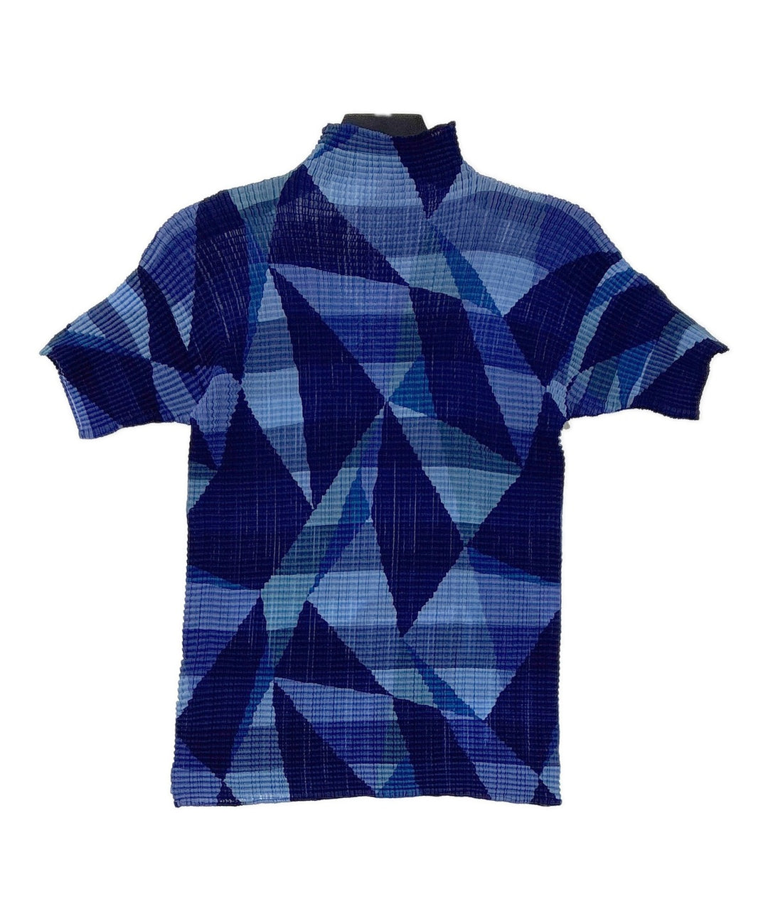 ISSEY MIYAKE เสื้อยืด/เสื้อท็อปส์