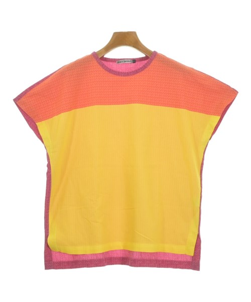ISSEY MIYAKE เสื้อยืด/เสื้อท็อปส์