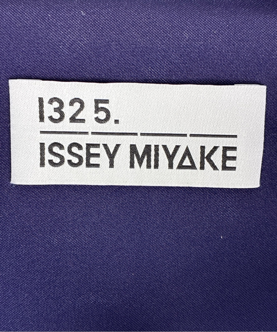 ISSEY MIYAKE แจ็คเก็ตเบลาส์ อื่น