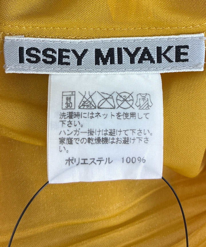 ISSEY MIYAKE เสื้อสตรี