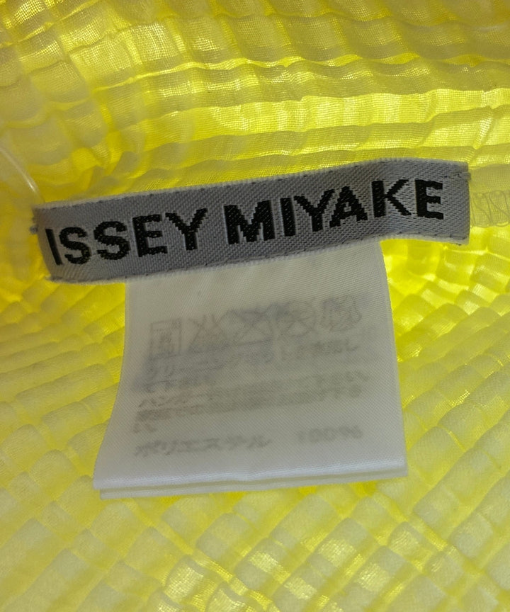 ISSEY MIYAKE แขนกุด
