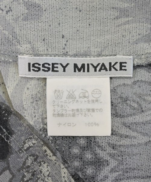 ISSEY MIYAKE เสื้อลำลอง