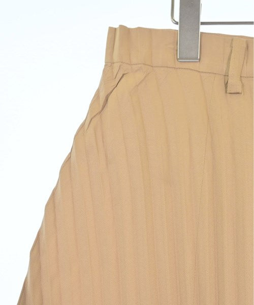 ISSEY MIYAKE กระโปรงยาวถึงเข่า