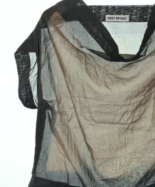 ISSEY MIYAKE เสื้อสตรี
