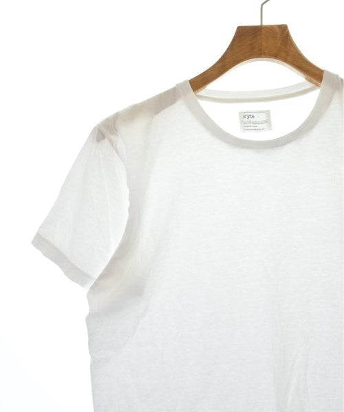 s'yte เสื้อยืด/เสื้อท็อปส์