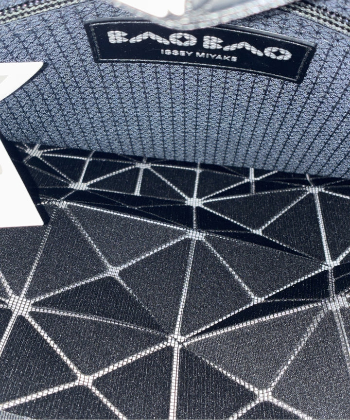 BAO BAO ISSEY MIYAKE กระเป๋าถือขนาดใหญ่