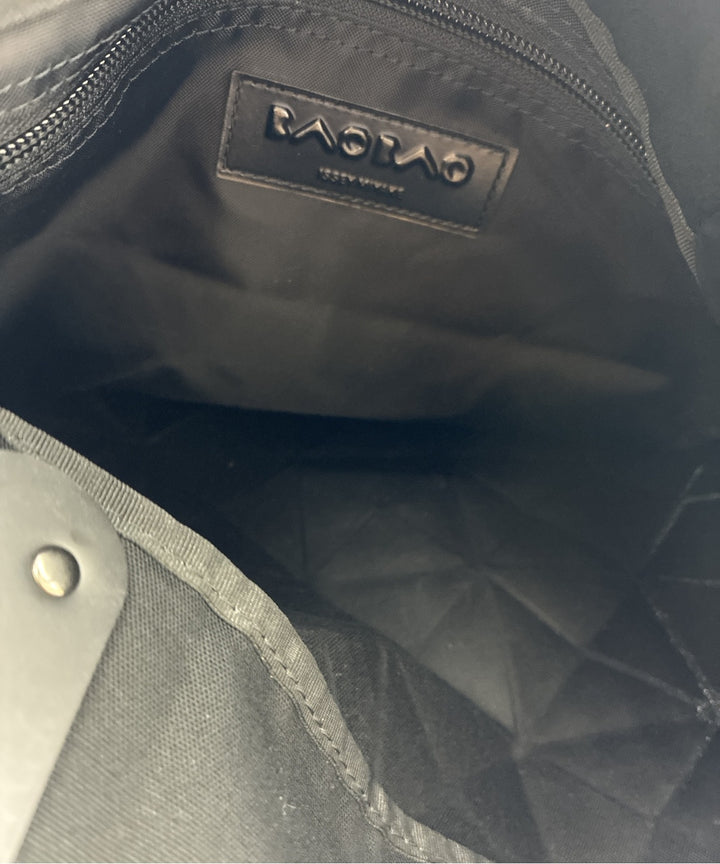 BAO BAO ISSEY MIYAKE กระเป๋าถือขนาดใหญ่