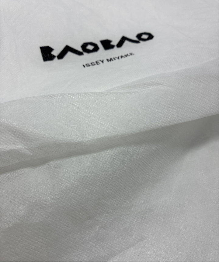 BAO BAO ISSEY MIYAKE กระเป๋าถือขนาดใหญ่