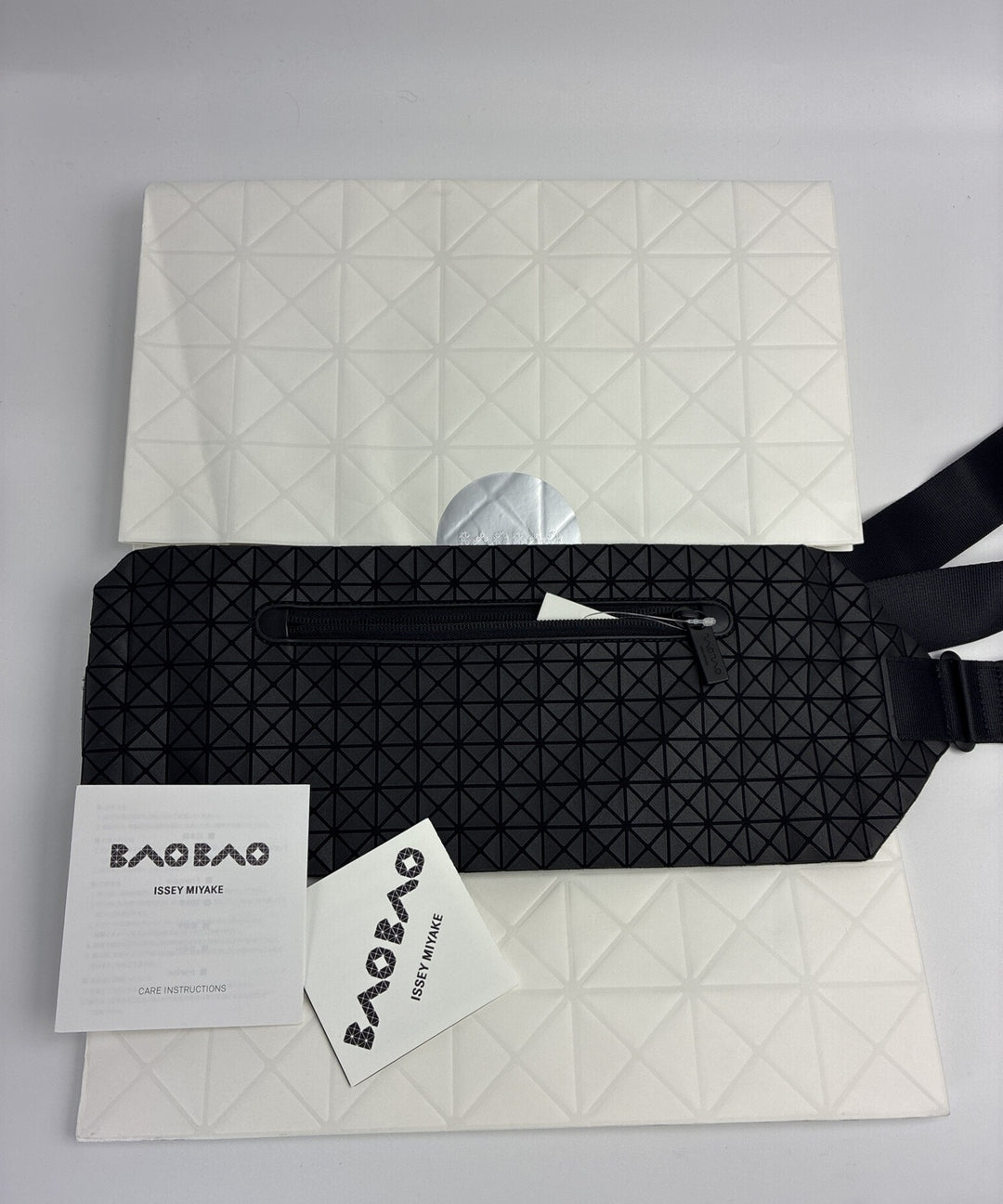 BAO BAO ISSEY MIYAKE กระเป๋าสะพาย