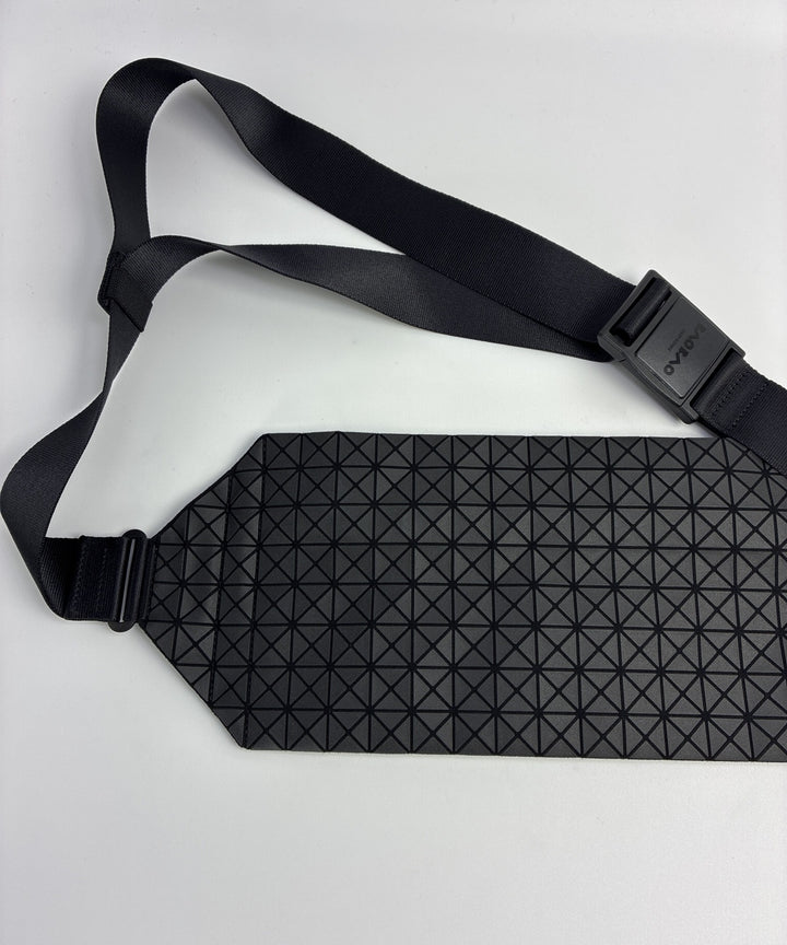 BAO BAO ISSEY MIYAKE กระเป๋าสะพาย
