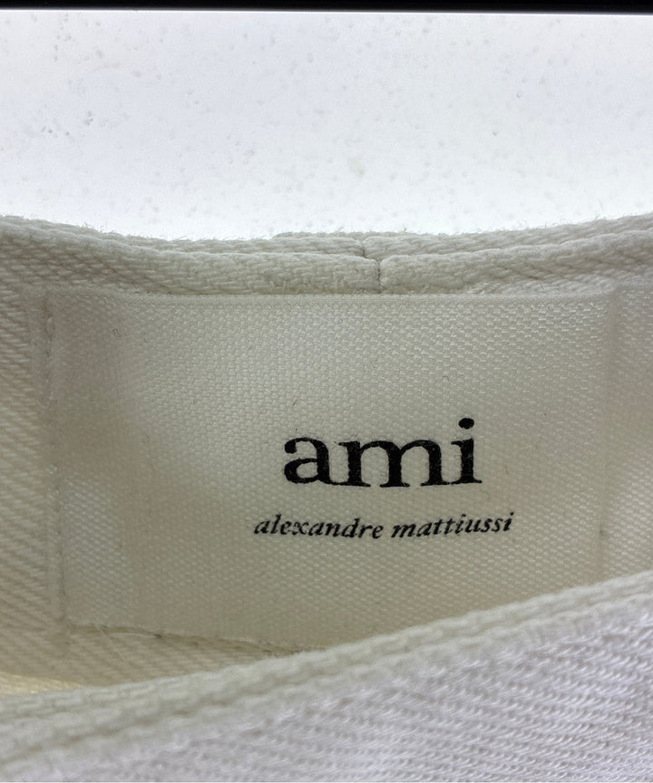 ami ยีนส์