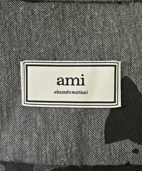 ami เสื้อลำลอง