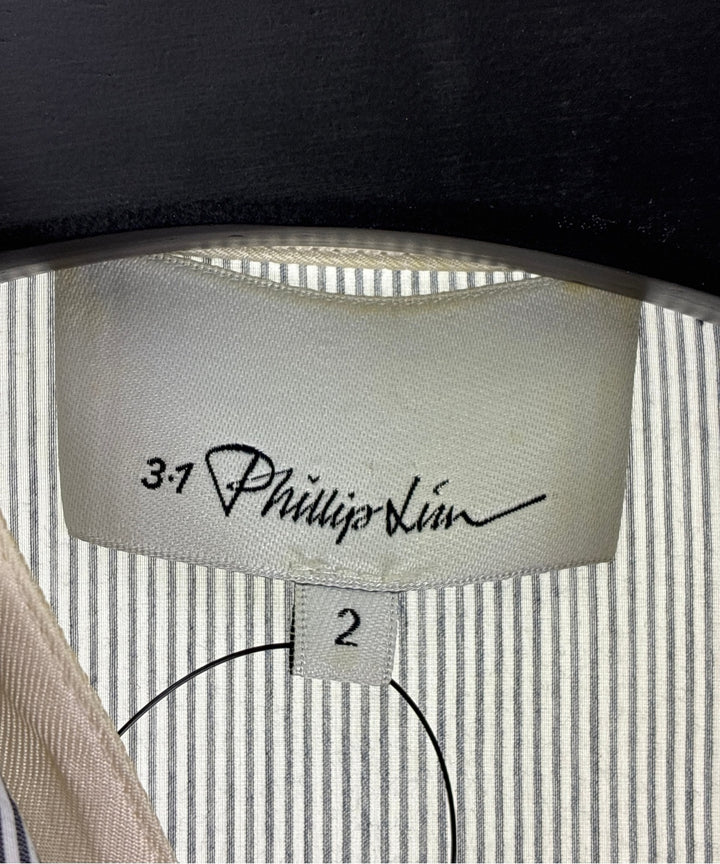 3.1 Phillip Lim เสื้อลำลอง