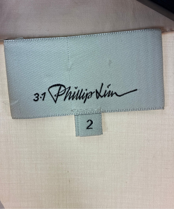 3.1 Phillip Lim เสื้อลำลอง