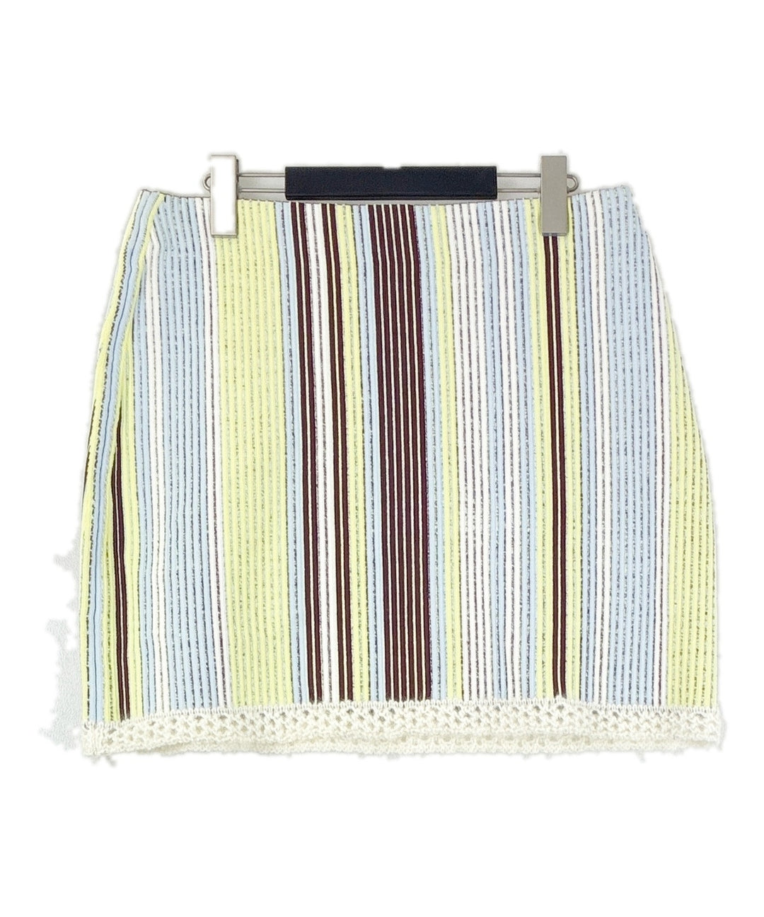 3.1 Phillip Lim กระโปรงยาวถึงเข่า