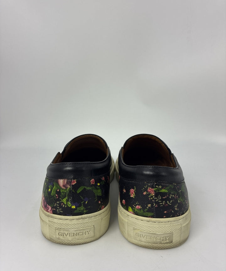 GIVENCHY รองเท้าผ้าใบ