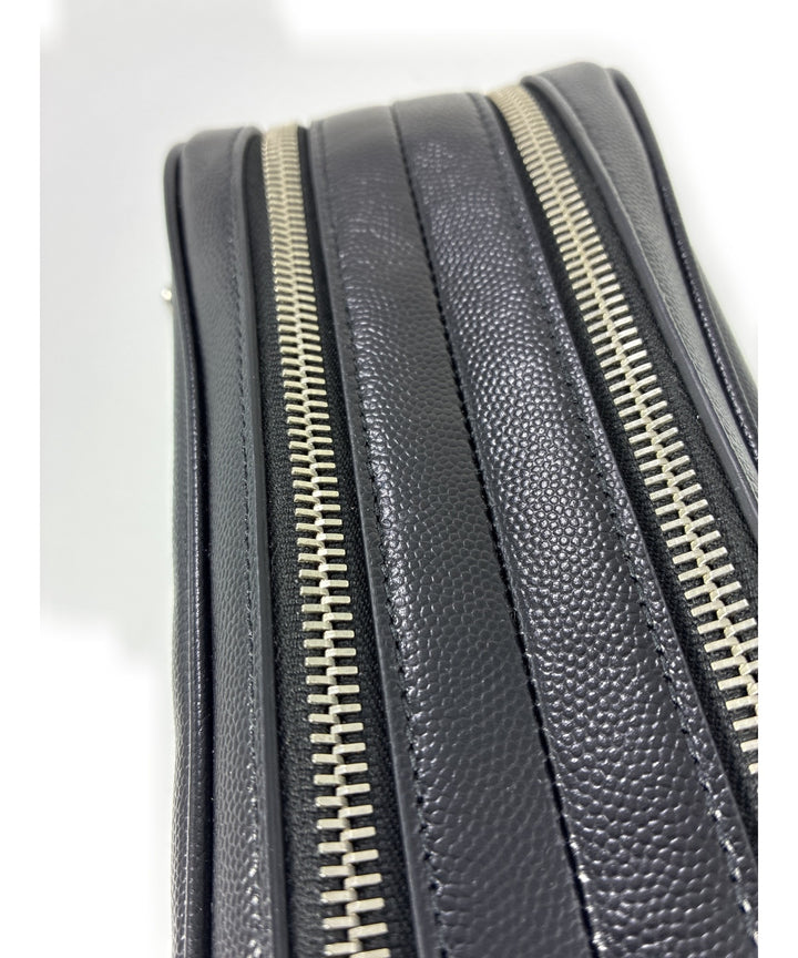 YVES SAINT LAURENT คลัตช์