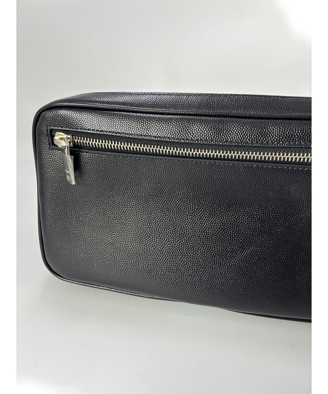 YVES SAINT LAURENT คลัตช์