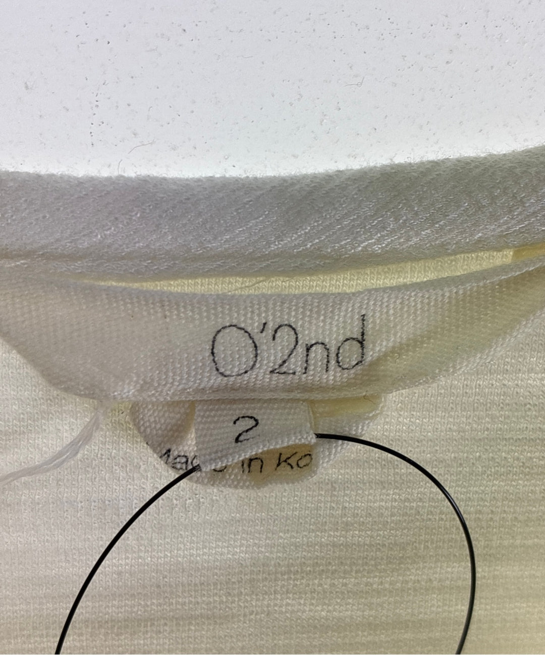 O'2nd เสื้อยืด/เสื้อท็อปส์