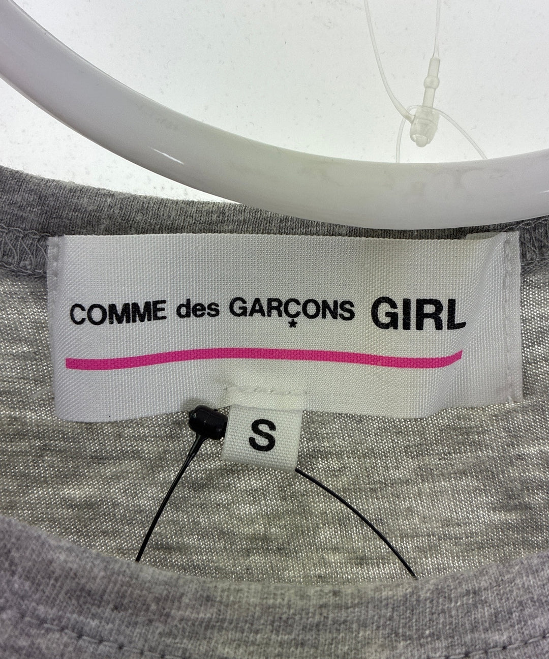COMME des GARCONS GIRL เสื้อยืด/เสื้อท็อปส์