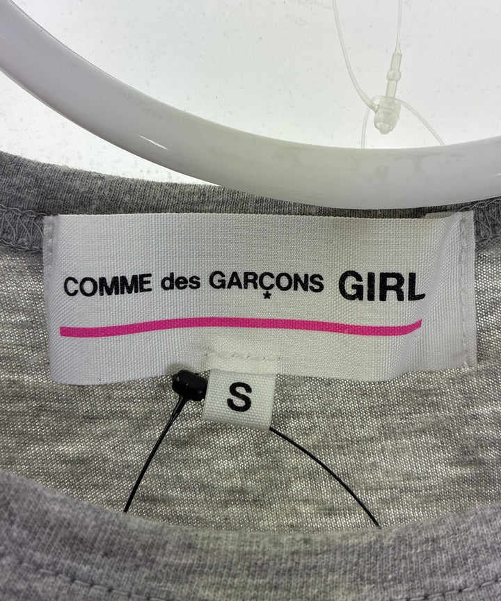 COMME des GARCONS GIRL เสื้อยืด/เสื้อท็อปส์