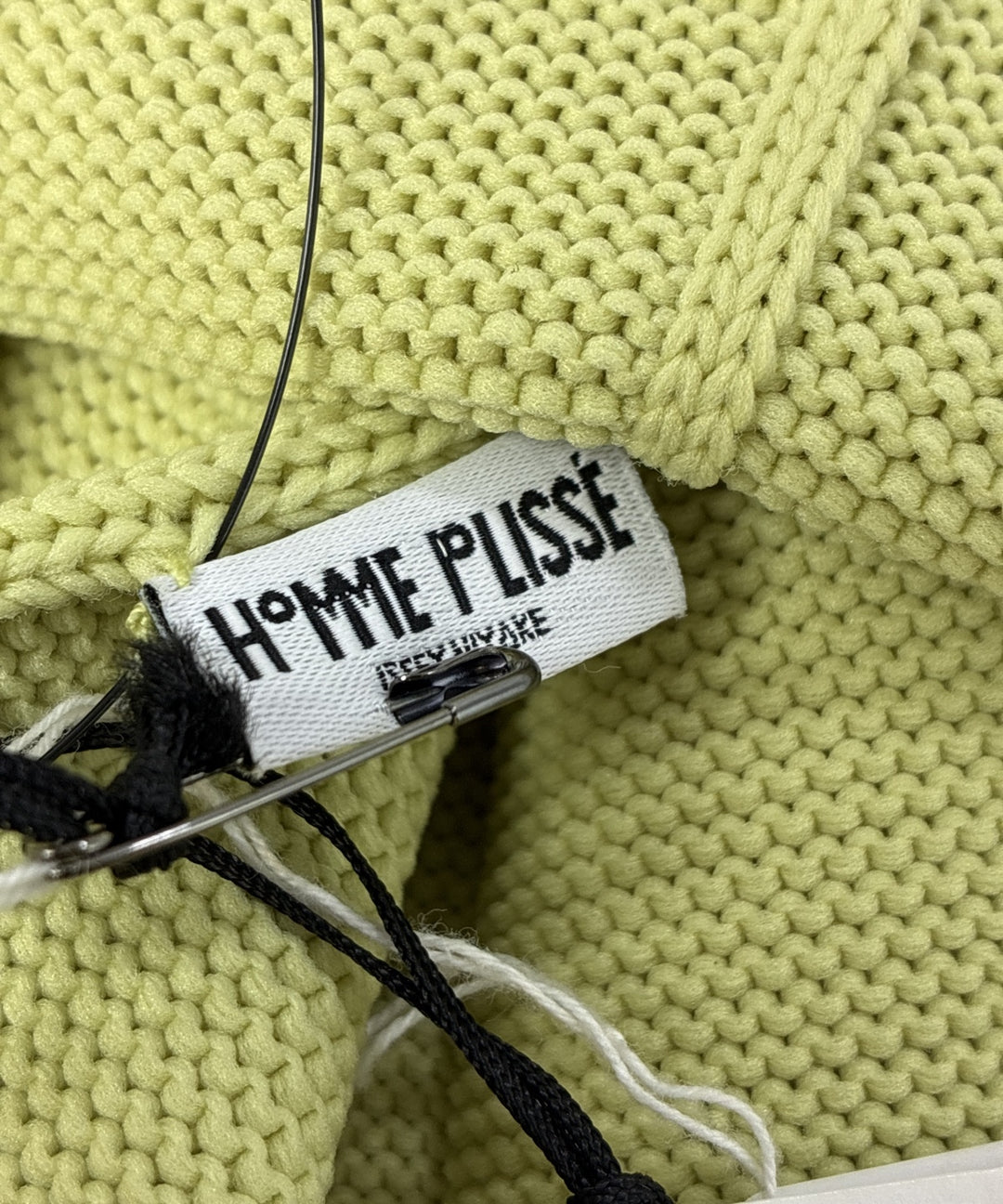 HOMME PLISSE หมวก