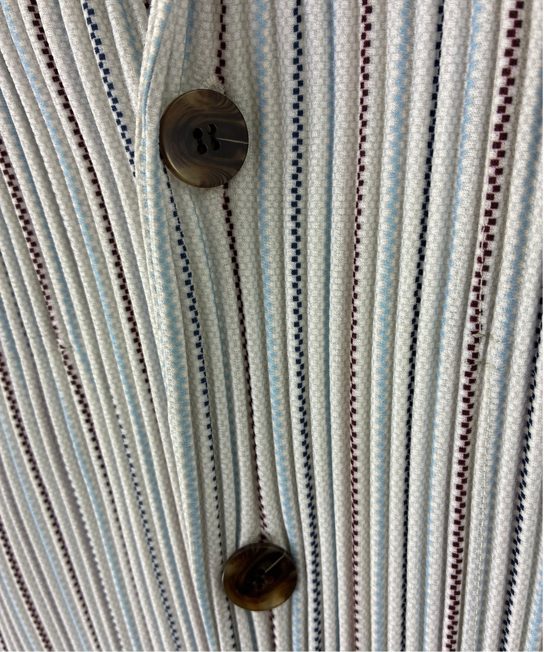 HOMME PLISSE เสื้อลำลอง