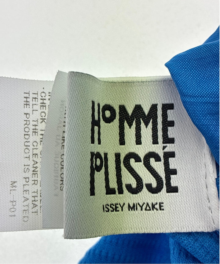 HOMME PLISSE กางเกงขาสั้น