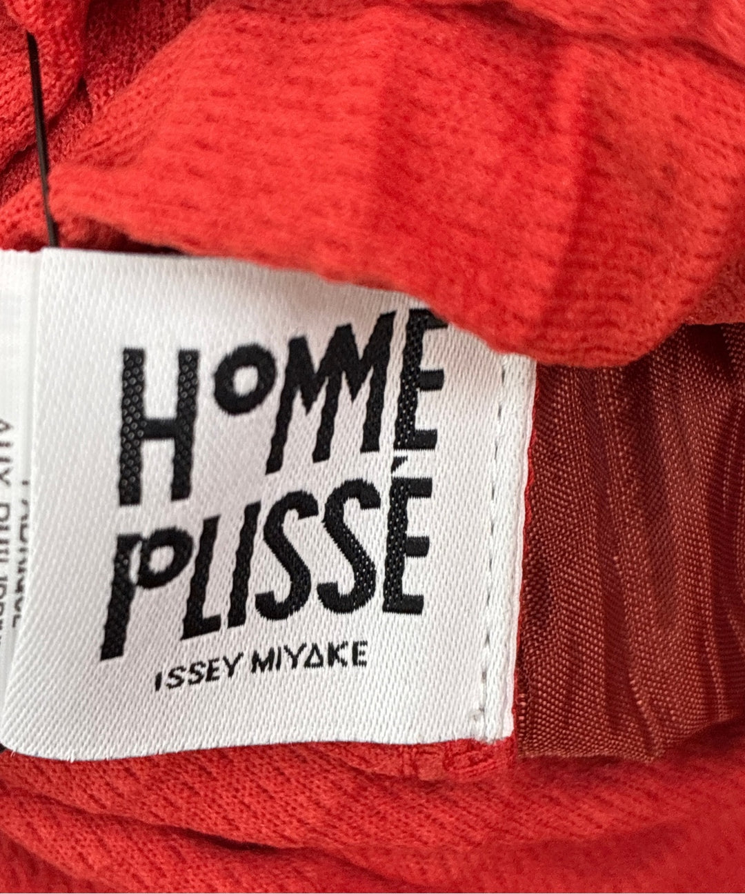 HOMME PLISSE กางเกงขาสั้น