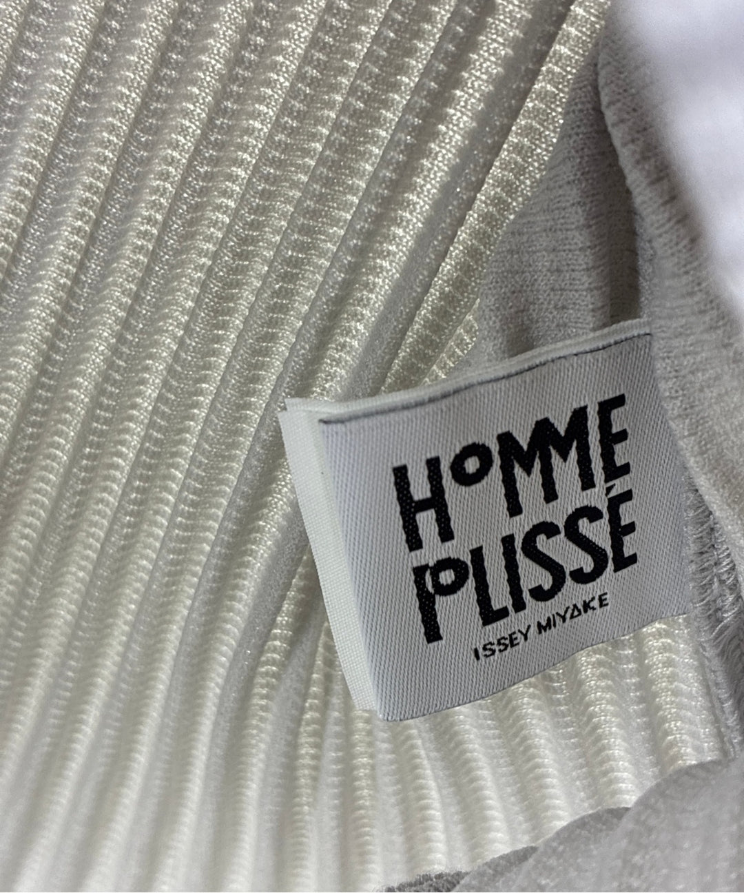 HOMME PLISSE เสื้อลำลอง