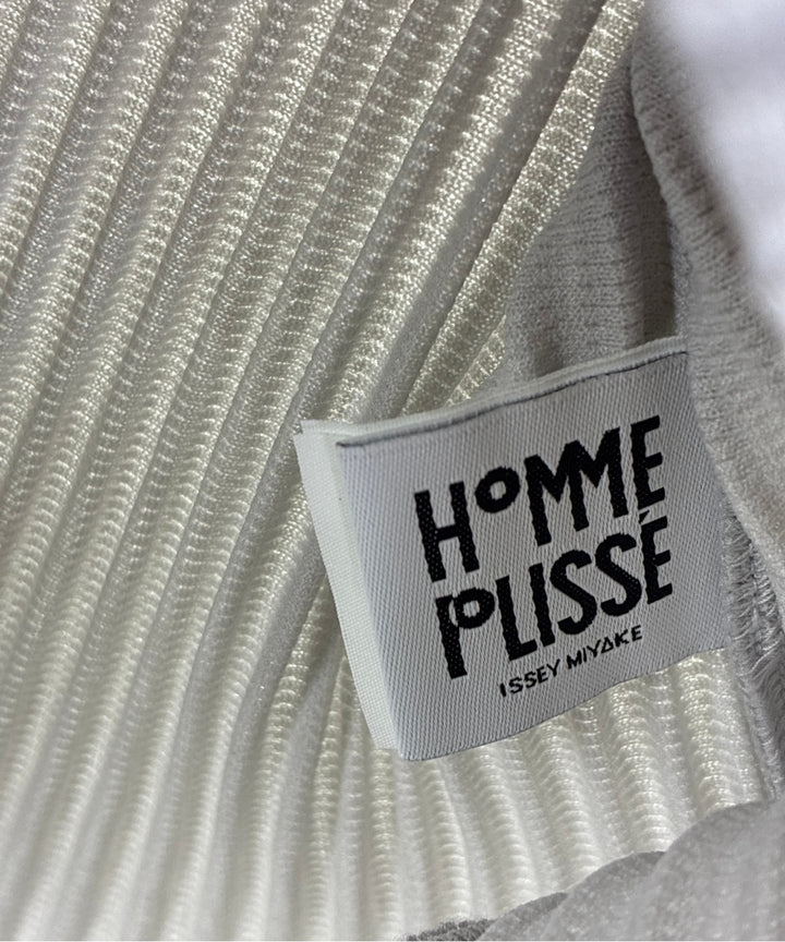 HOMME PLISSE เสื้อลำลอง