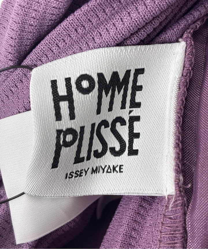 HOMME PLISSE กางเกงขาสั้น