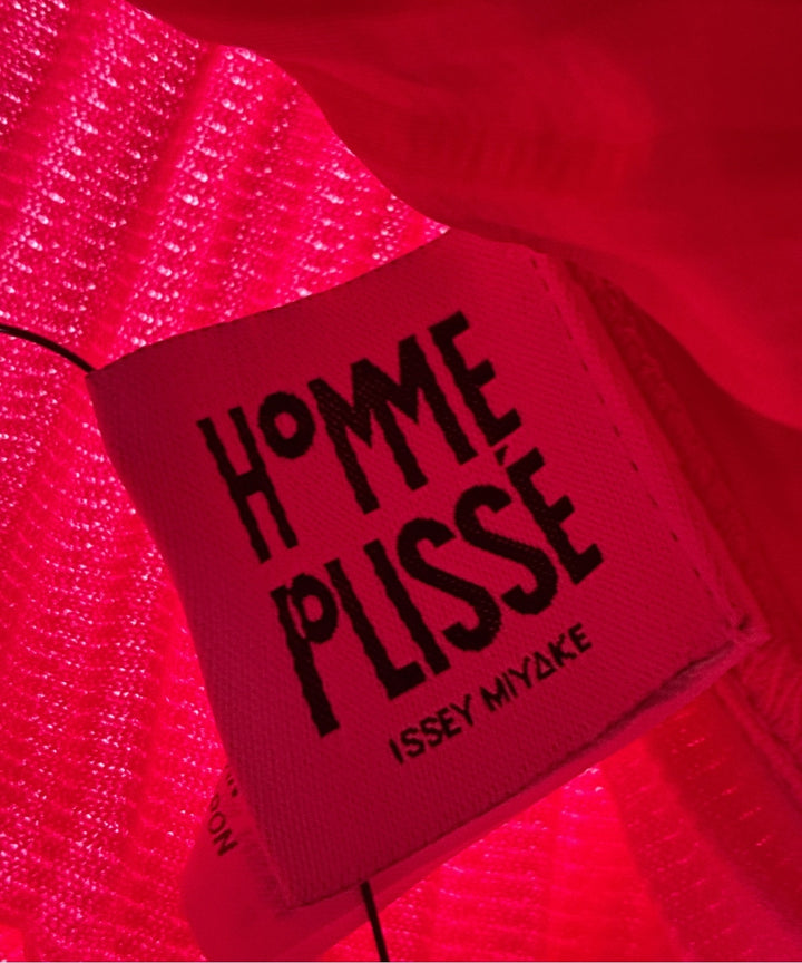 HOMME PLISSE กางเกงขาสั้น