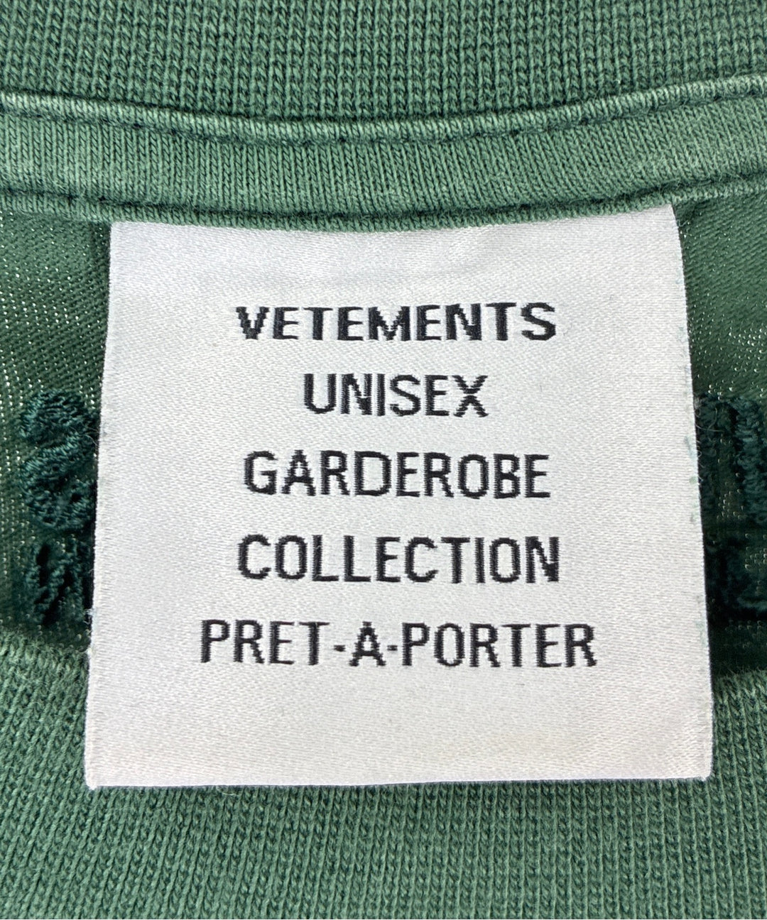 VETEMENTS เสื้อยืด/เสื้อท็อปส์