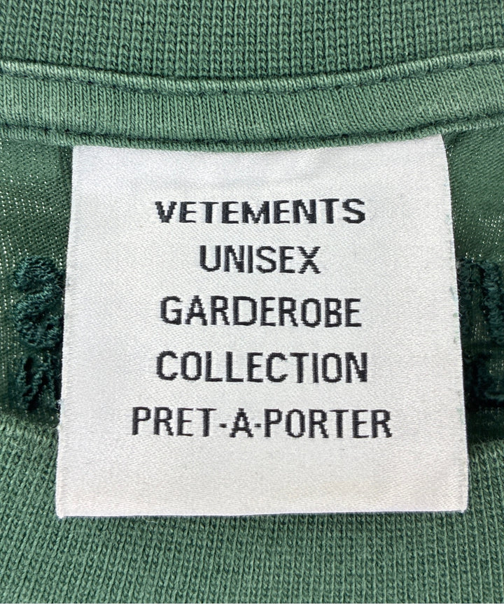 VETEMENTS เสื้อยืด/เสื้อท็อปส์