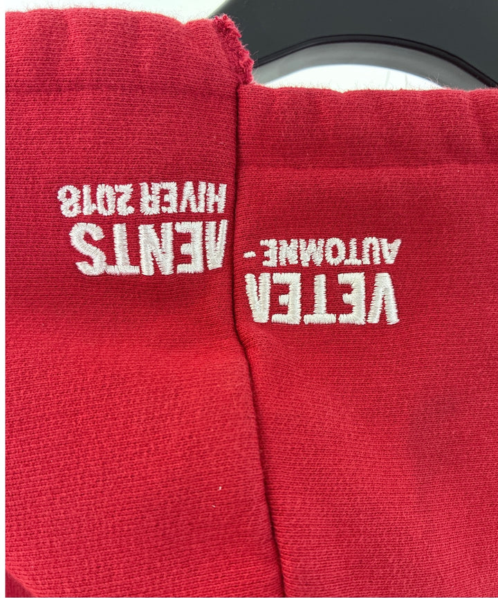 VETEMENTS เสื้อฮู้ด
