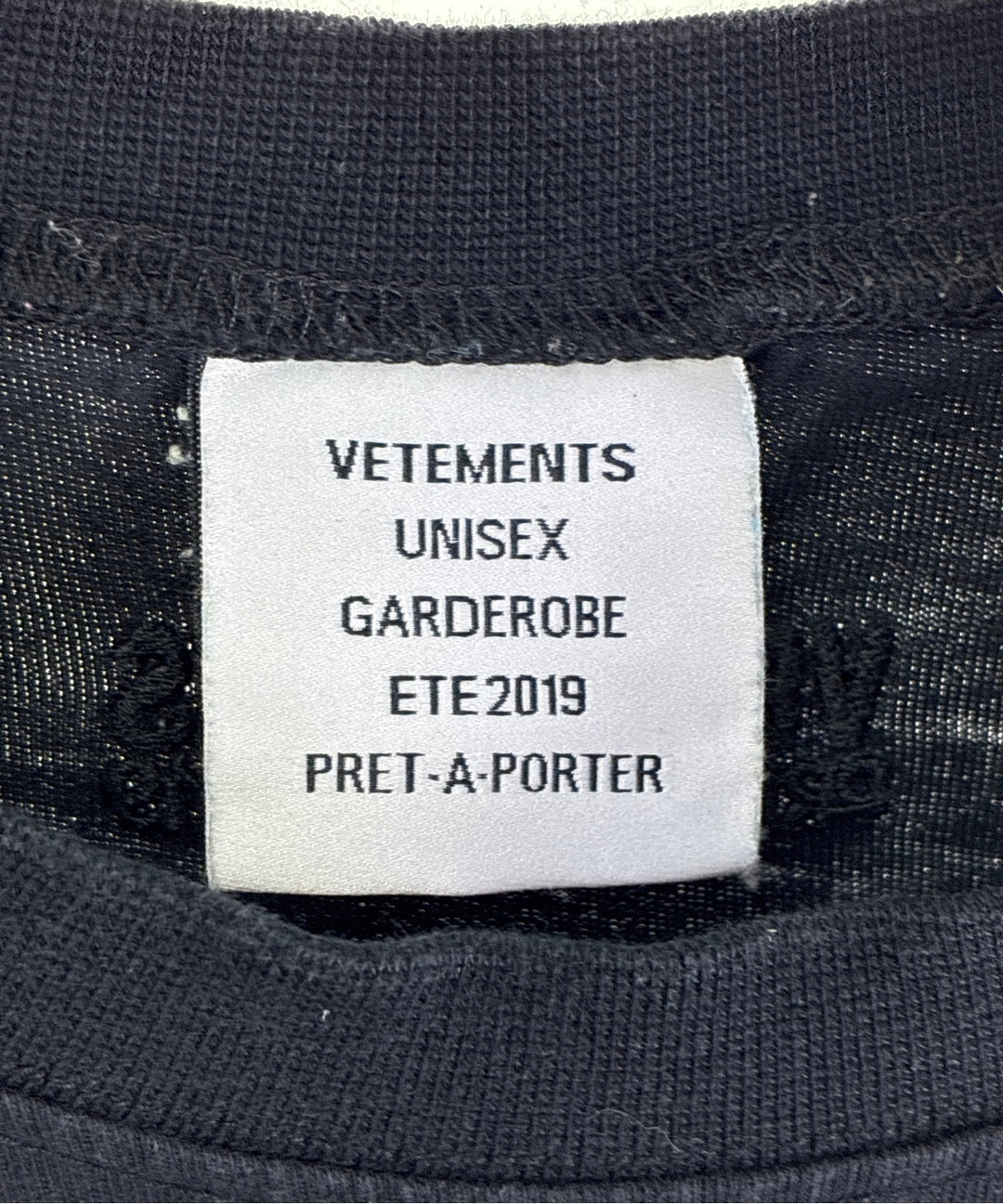VETEMENTS เสื้อยืด/เสื้อท็อปส์