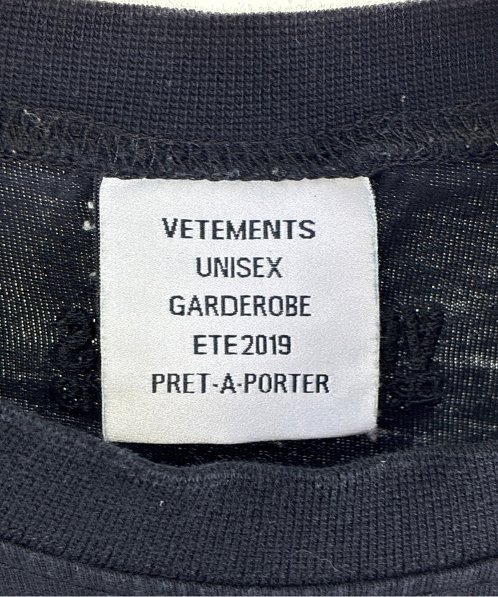 VETEMENTS เสื้อยืด/เสื้อท็อปส์