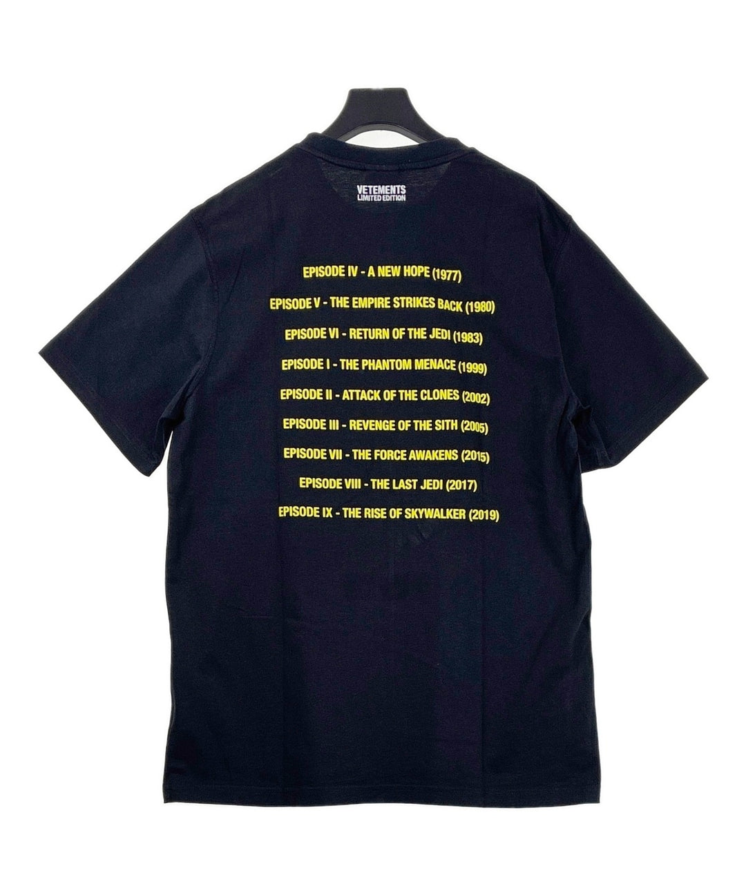 VETEMENTS เสื้อยืด/เสื้อท็อปส์