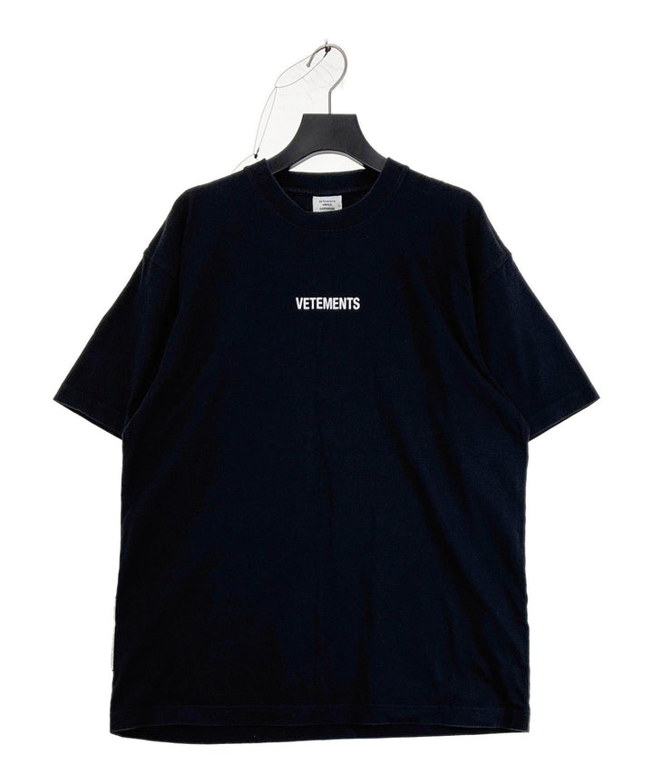VETEMENTS เสื้อยืด/เสื้อท็อปส์