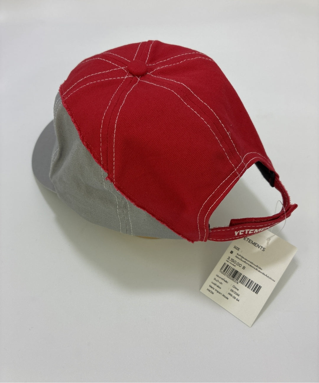 VETEMENTS หมวกแก๊ป