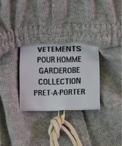 VETEMENTS กางเกงขาสั้น